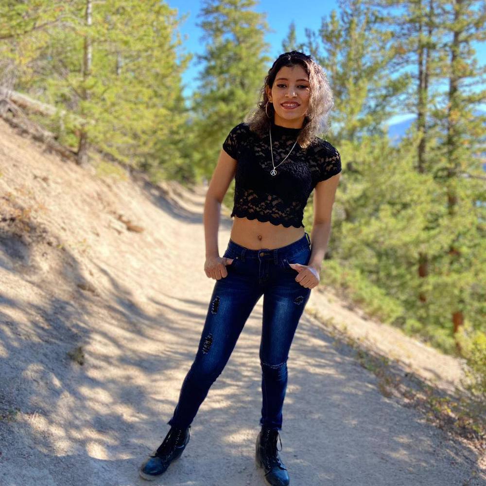 Meet your Posher, Anielka